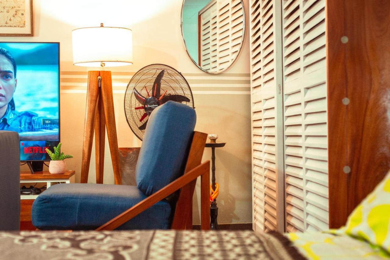 Palm Springs Bed & Breakfast Bed & Breakfast Limbe Bagian luar foto